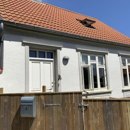 Skont Feriehus Midt I Marstal. Exterior foto